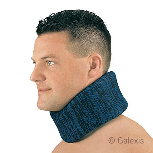 BORT Cervicalstütze Eco 7.5cm/-45cm blau/schwarz