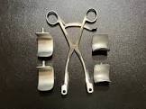 Kölbel Self Retaining Glenoid Retractor