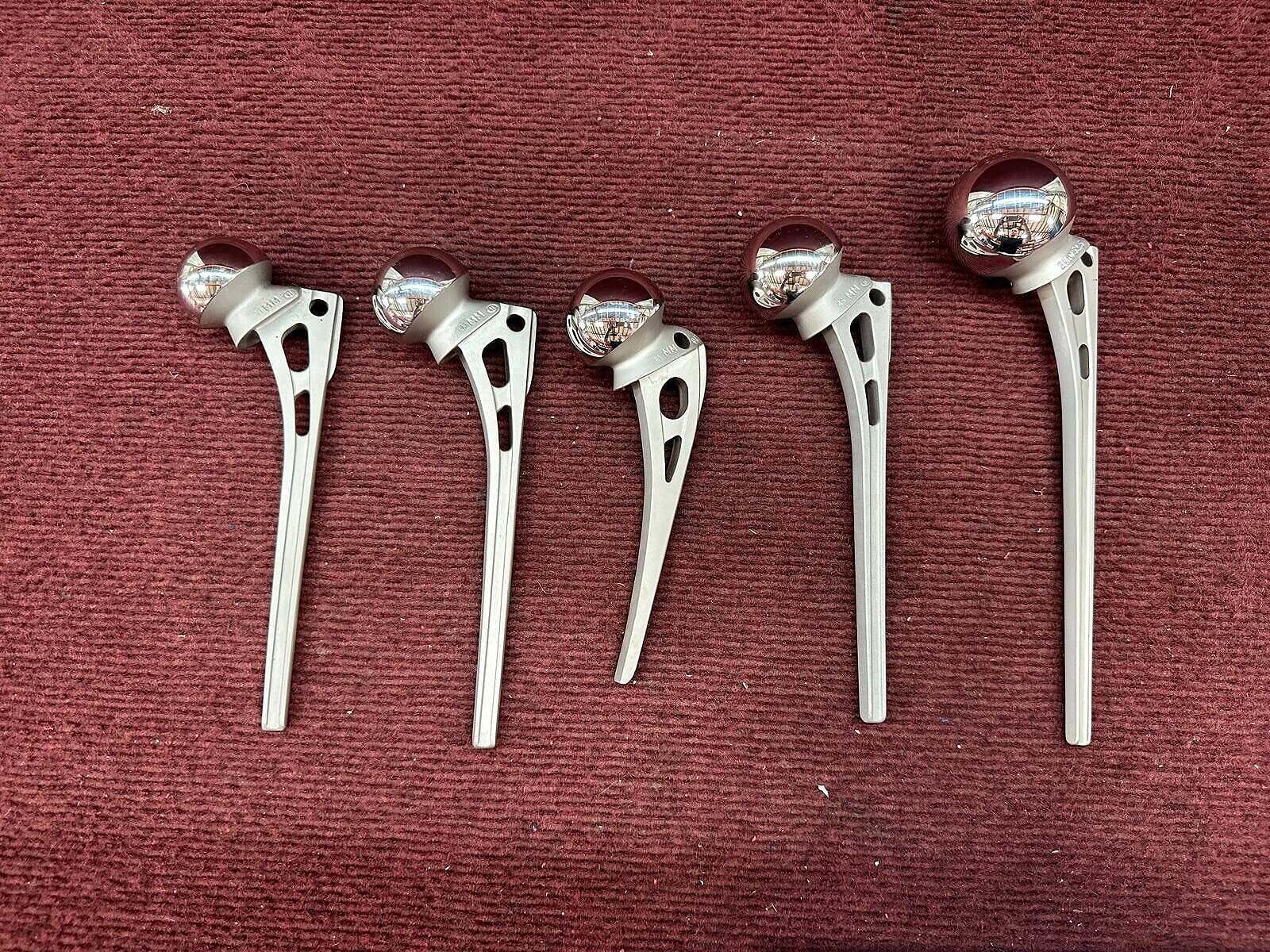 Instrument Set for Total Hip Prosthesis Endo-Model® Mark III