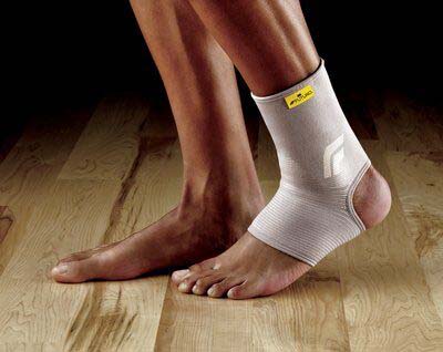 3M FUTURO Comfort Lift Sprunggel-Bandage S