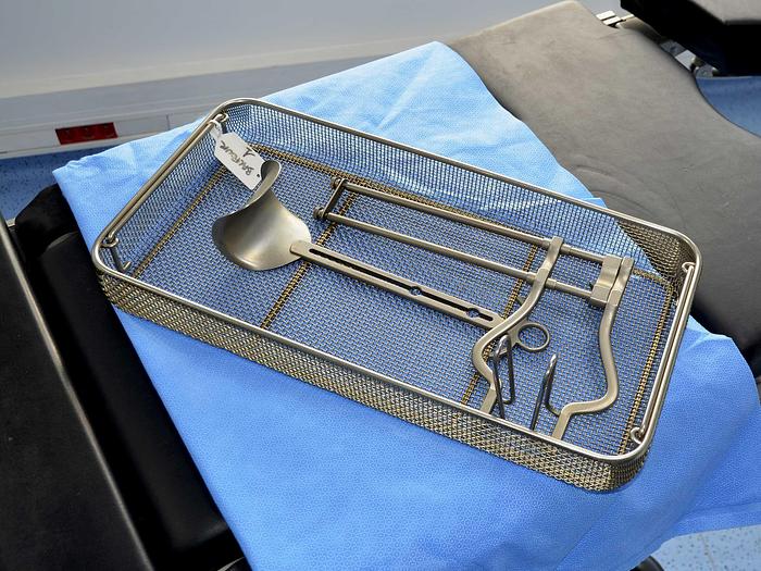 INSTRUMENT 907-410 SMALL RETRACTOR