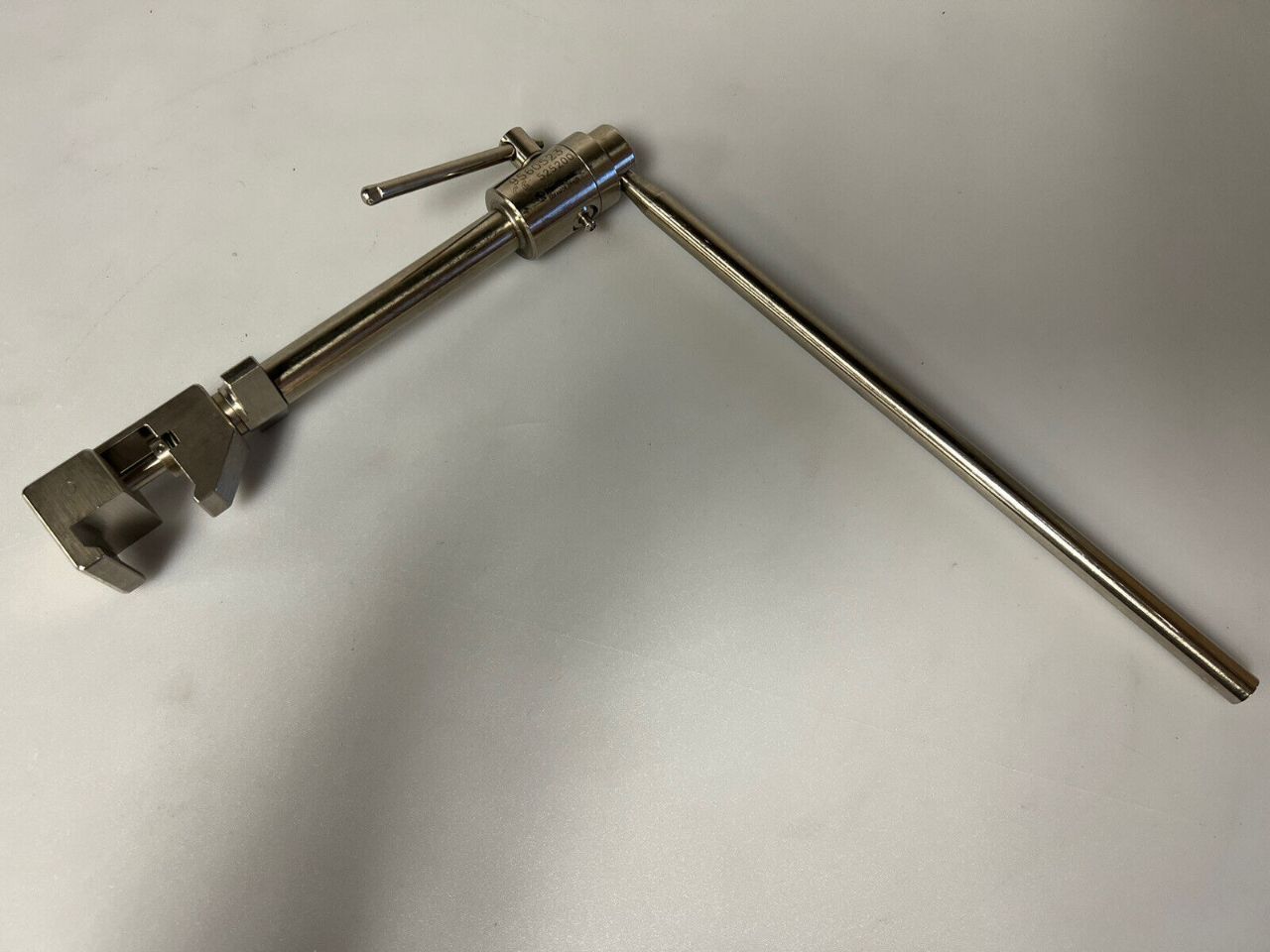 INSTRUMENT 9560523 BED RAIL ATTCHMNT