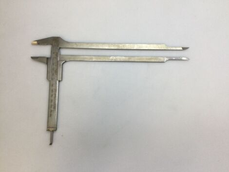 INSTRUMENT 9339095 CALIPER