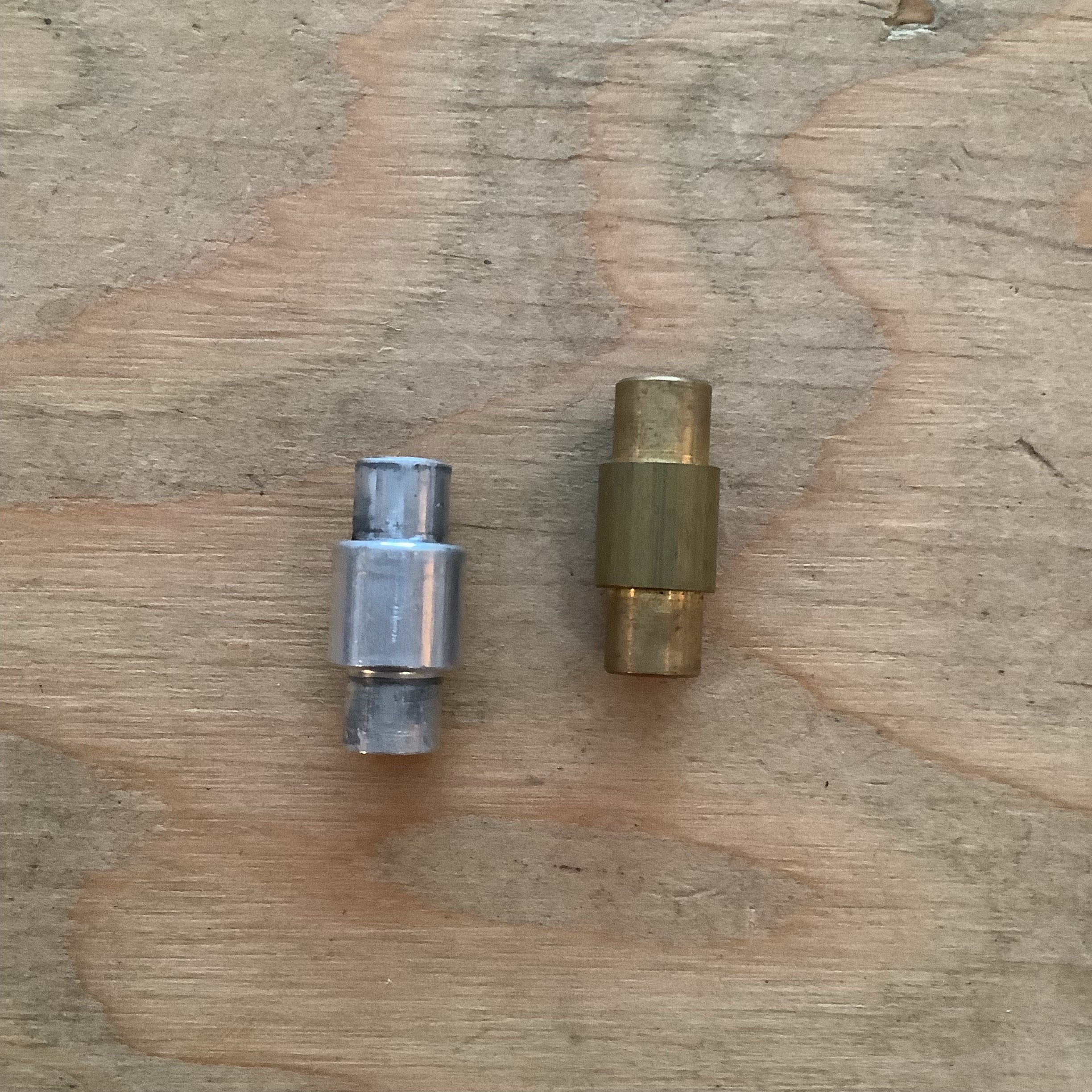 SPACER 6276311 CORNSTNE PSR 13X11X11MM