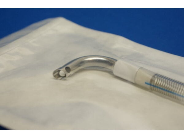 CANNULA CB67318 VEN RT METAL 18FR CARMED
