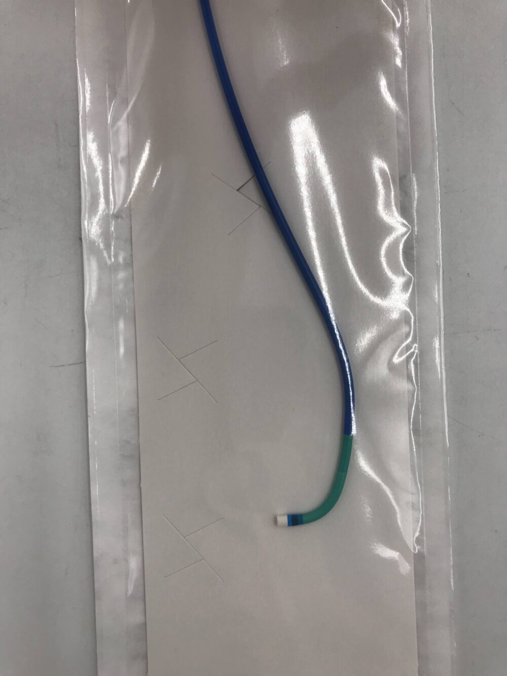 CATHETER LAUNCHER 8F 100CM AL20