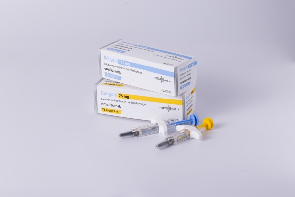 Omlyclo 75 mg/0.5 ml, solution injectable en seringue préremplie